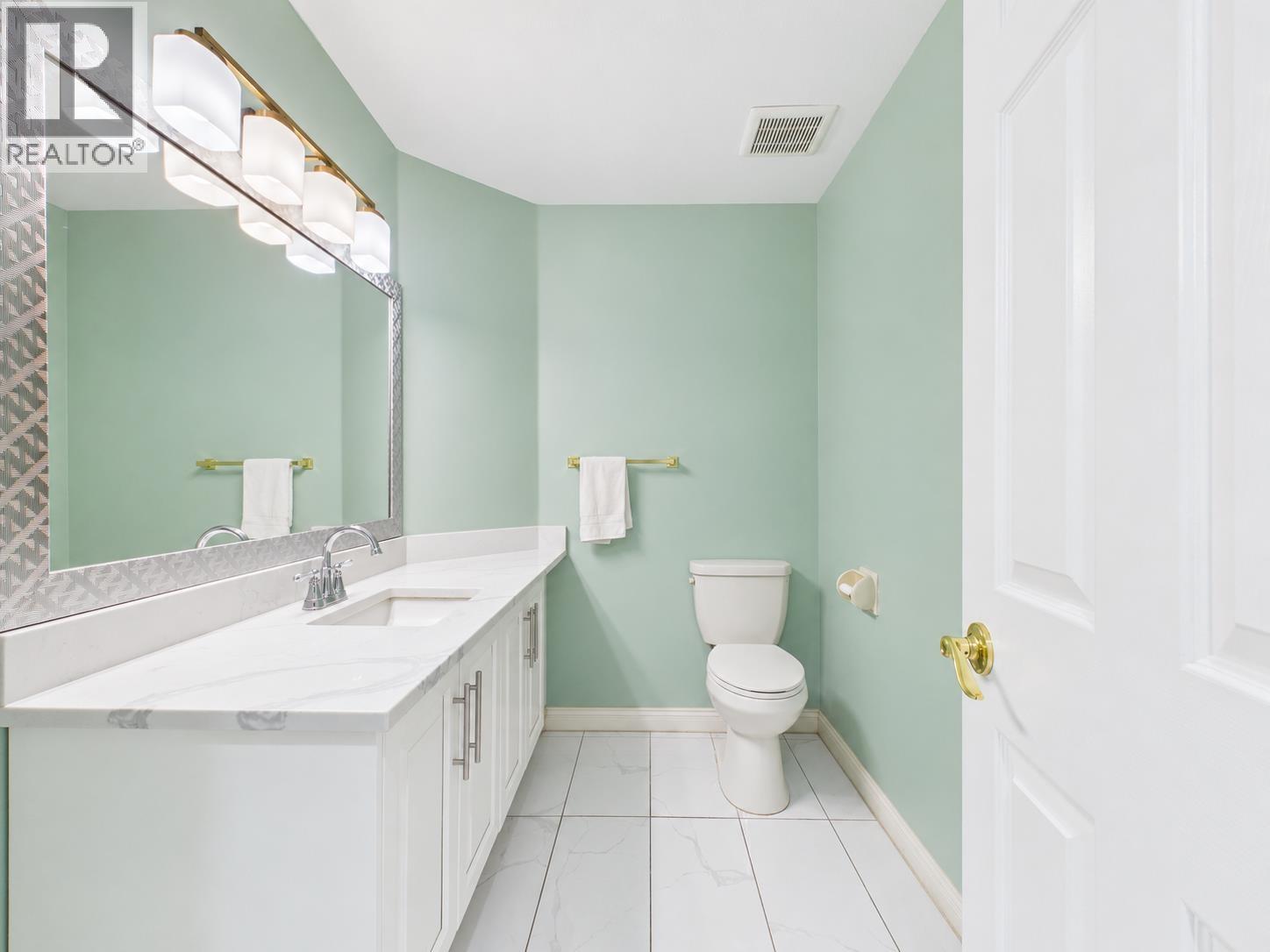 9025 Briar Road Property Photo 17
