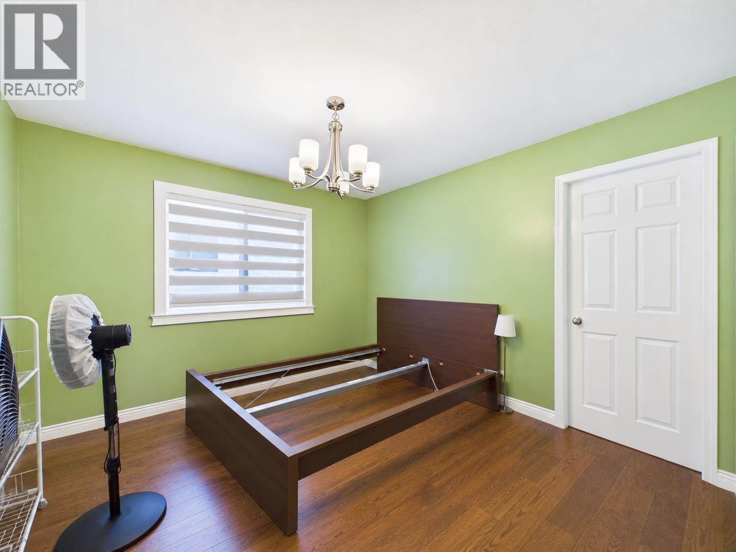 9025 Briar Road Property Photo 18