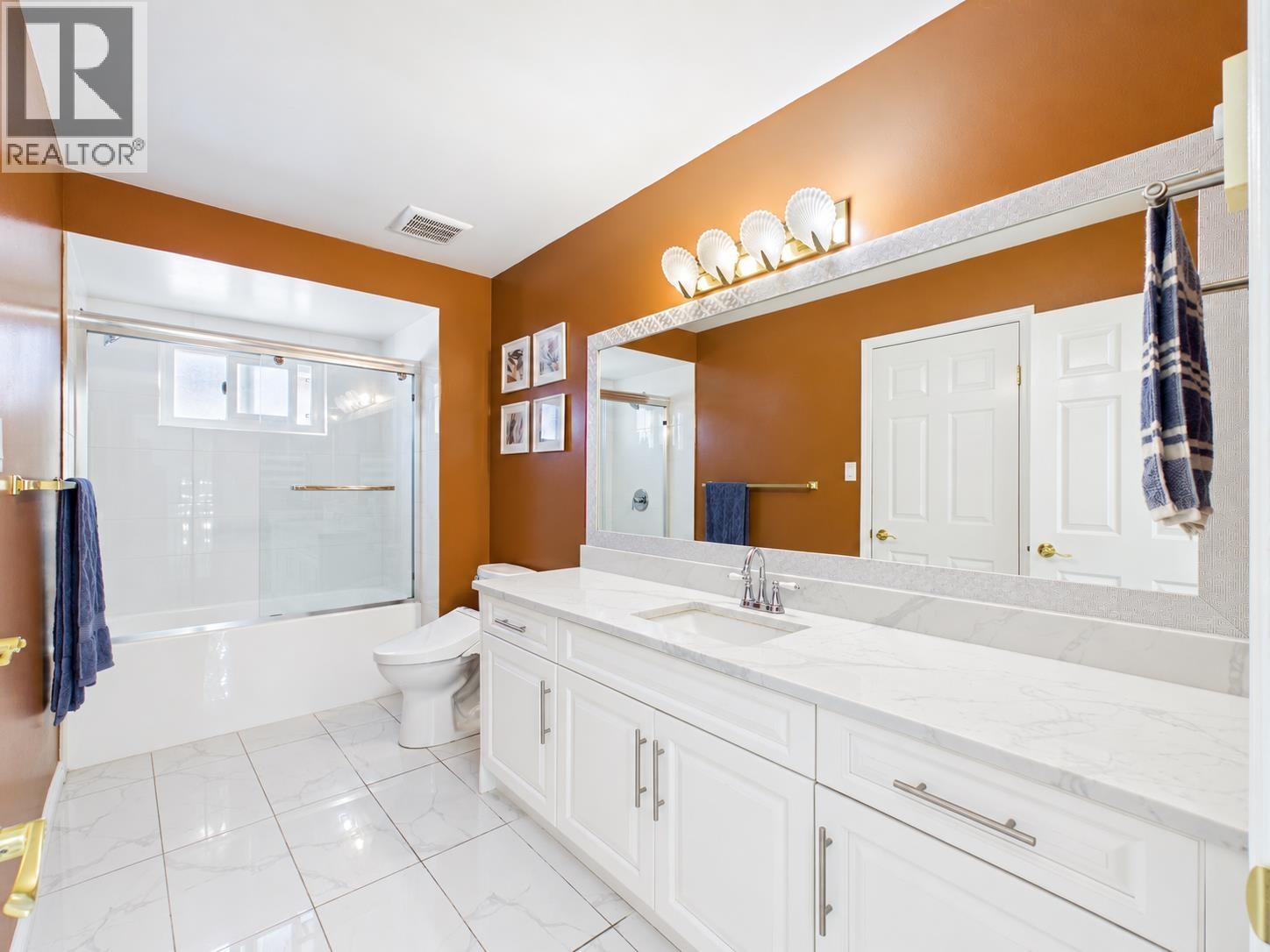 9025 Briar Road Property Photo 33