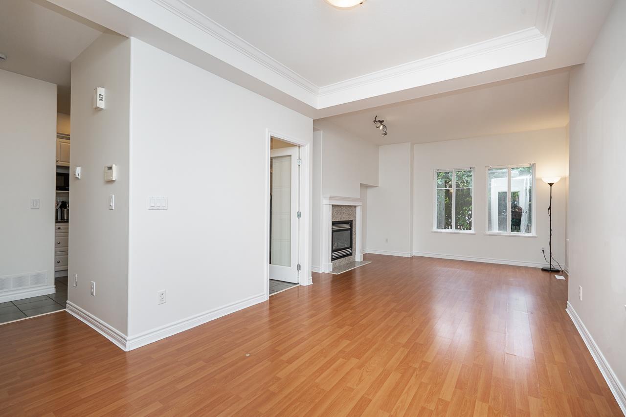 26 14453 72 Avenue Property Photo 6