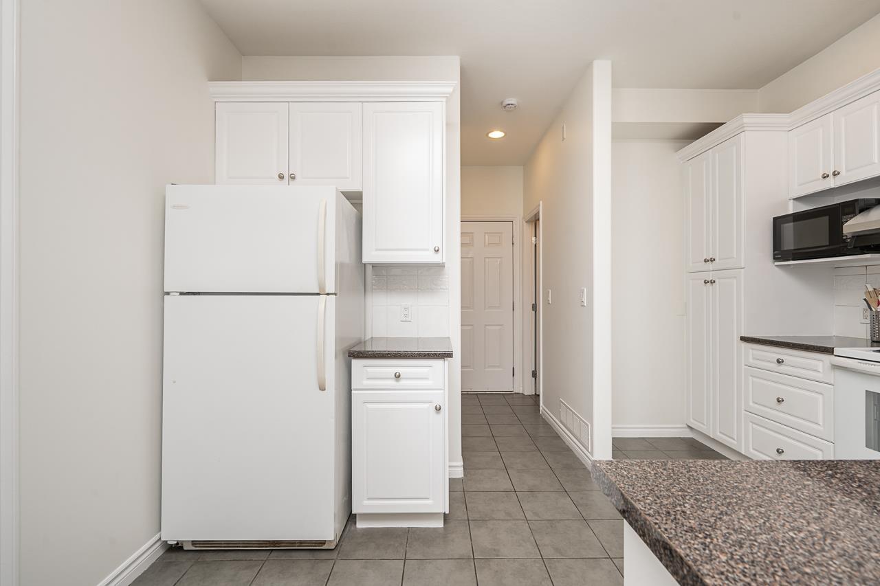 26 14453 72 Avenue Property Photo 14