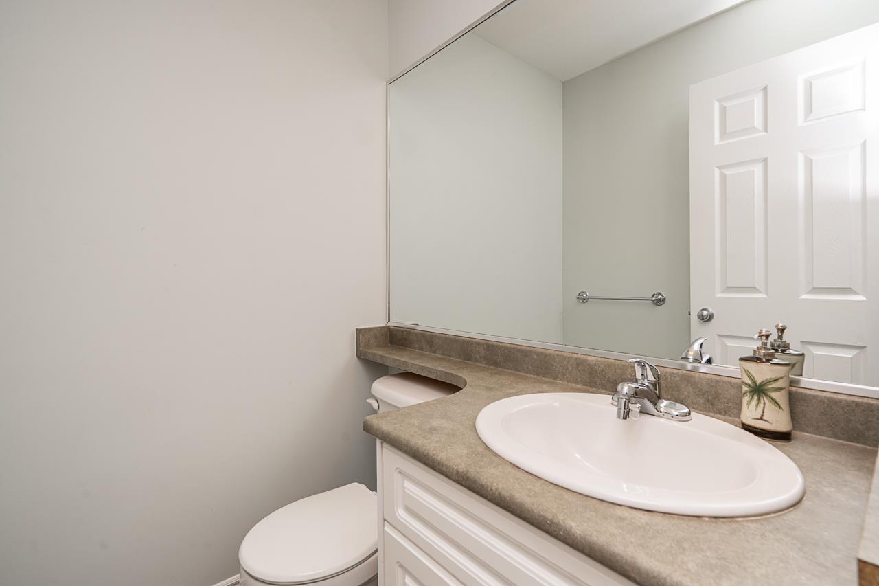 26 14453 72 Avenue Property Photo 16