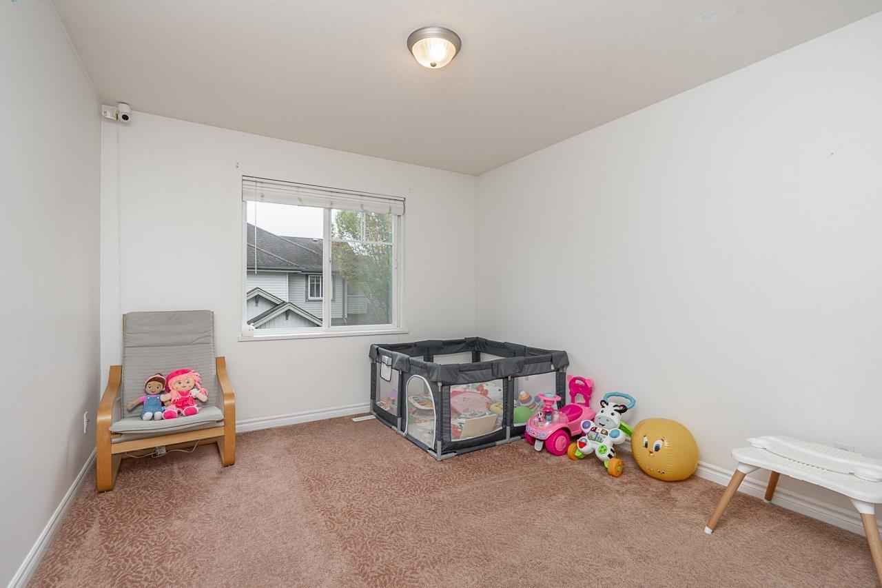 26 14453 72 Avenue Property Photo 21
