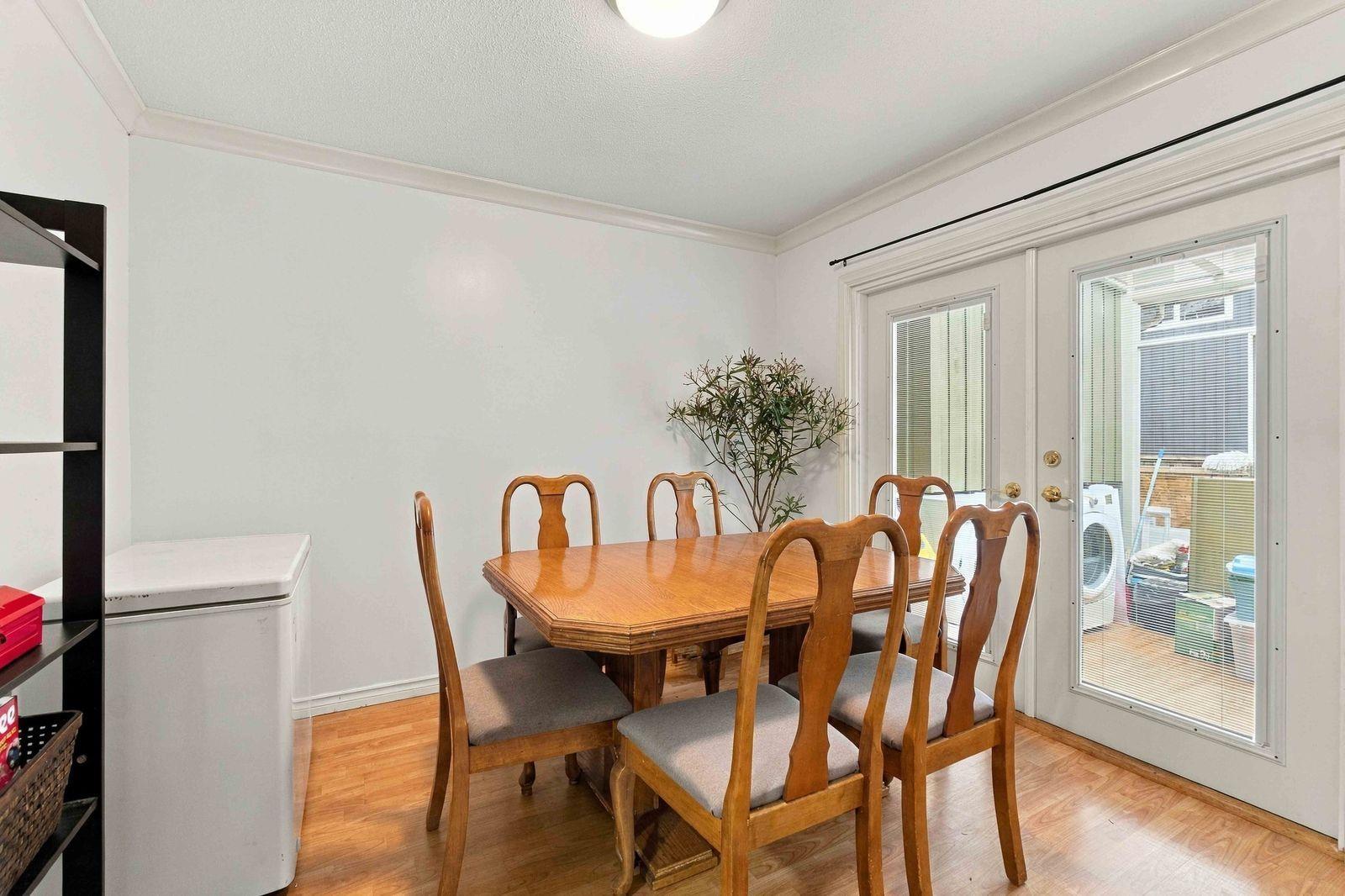 6671 Carncross Crescent Property Photo 11