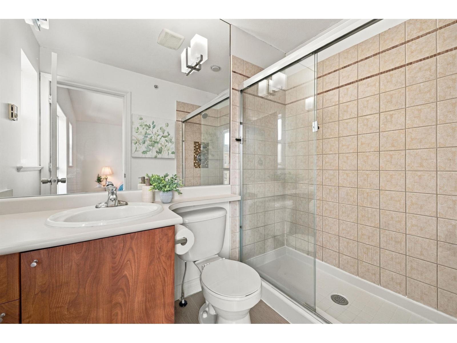 62 6450 199 Street Property Photo 13