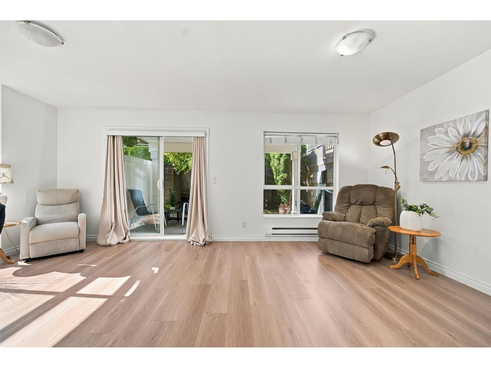62 6450 199 Street Property Photo 17