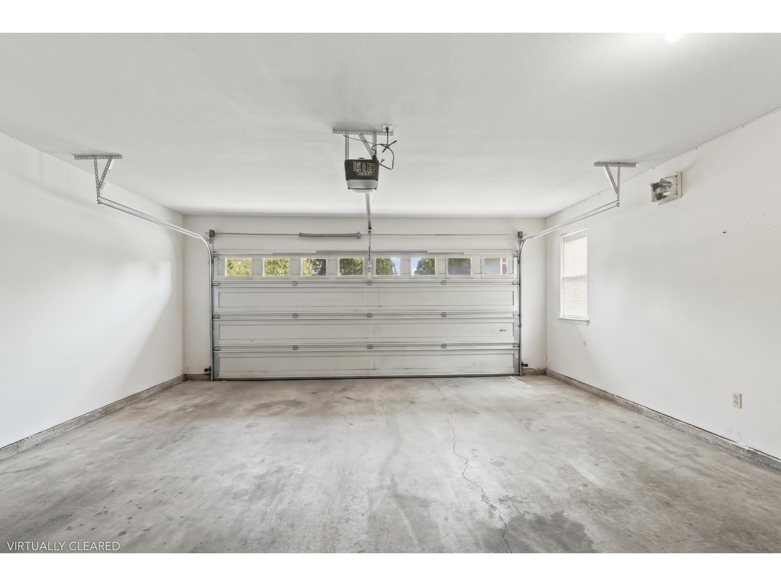 62 6450 199 Street Property Photo 19