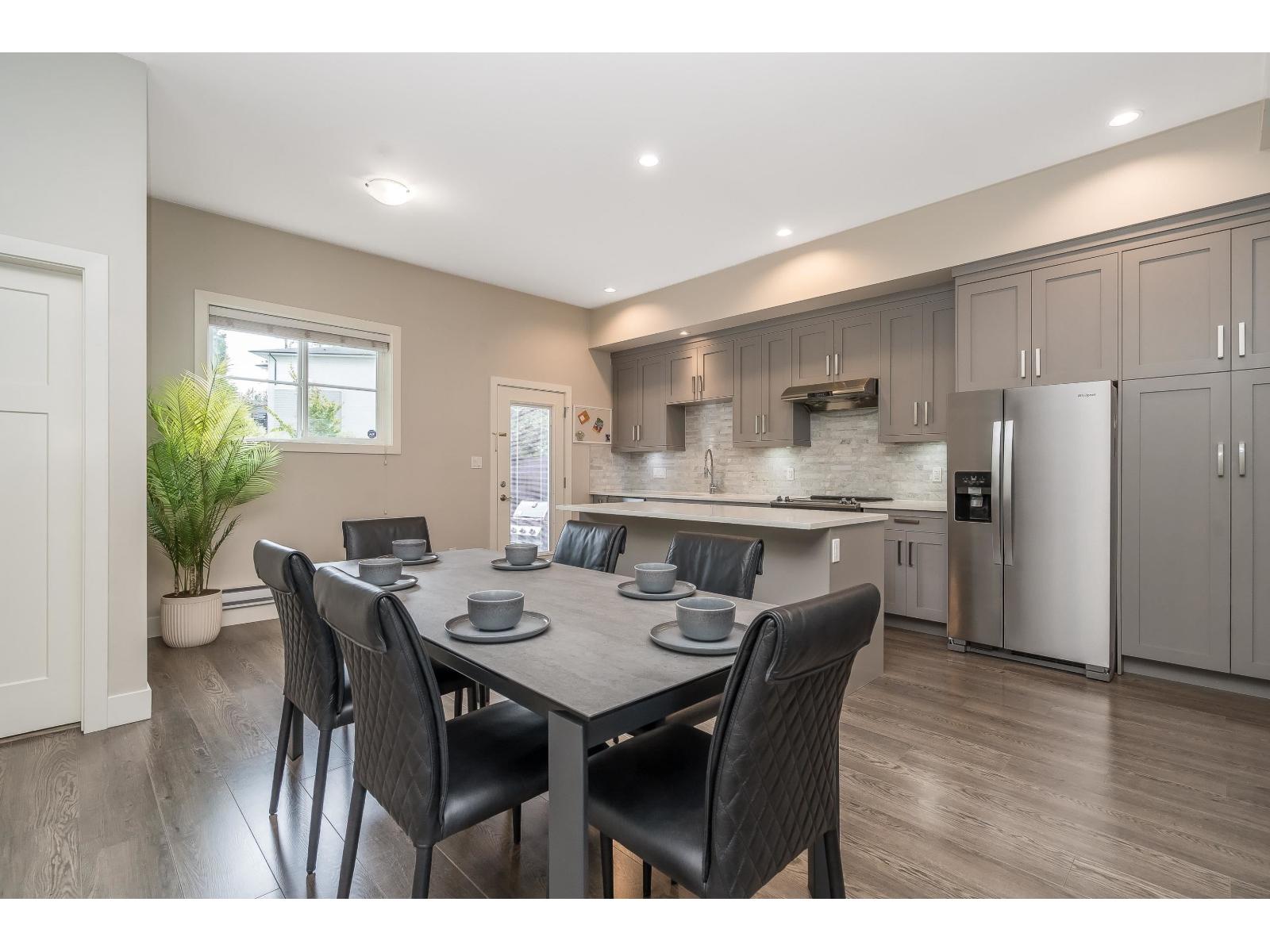 14 6945 185 Street Property Photo 10
