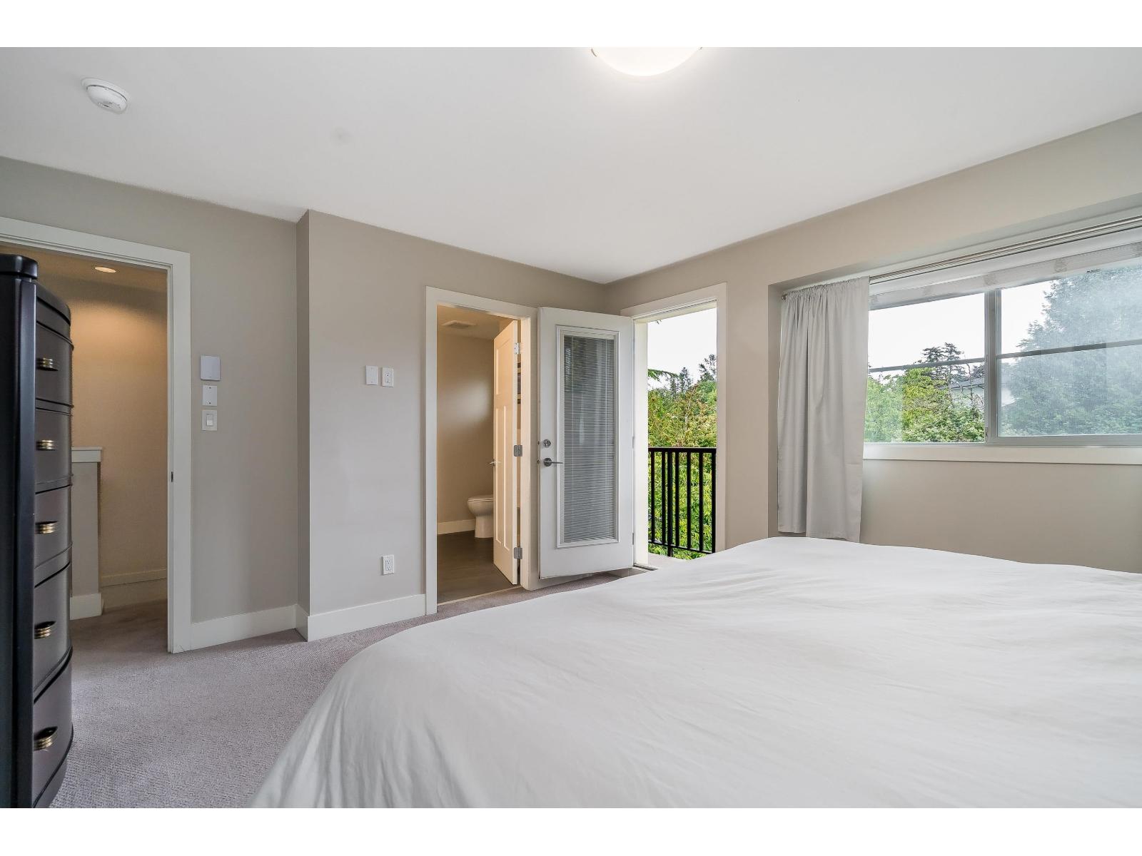 14 6945 185 Street Property Photo 17