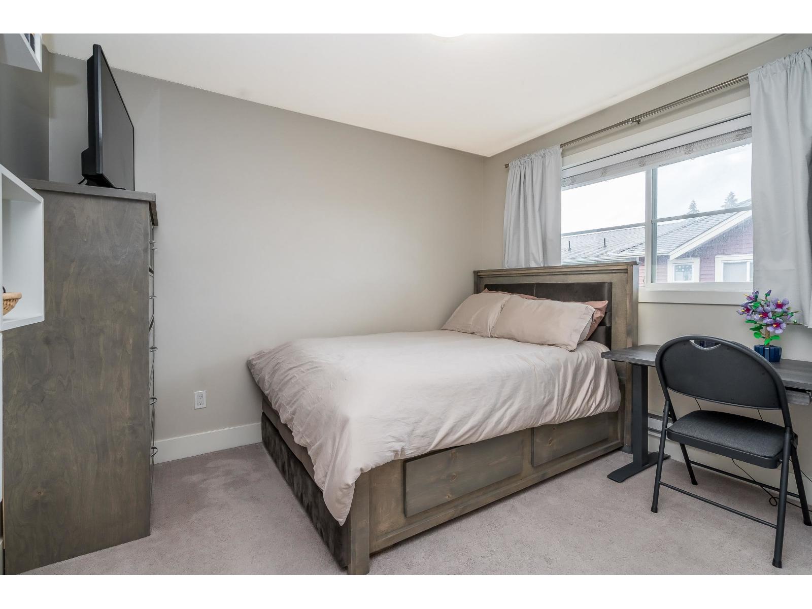 14 6945 185 Street Property Photo 22