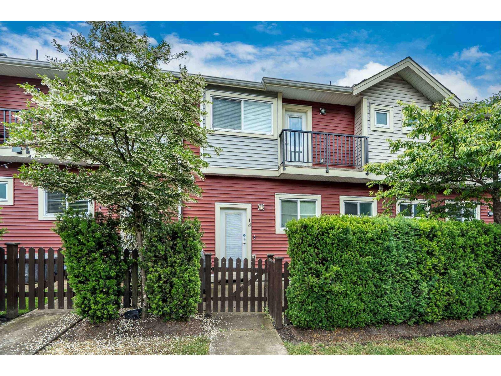 14 6945 185 Street Property Photo 26