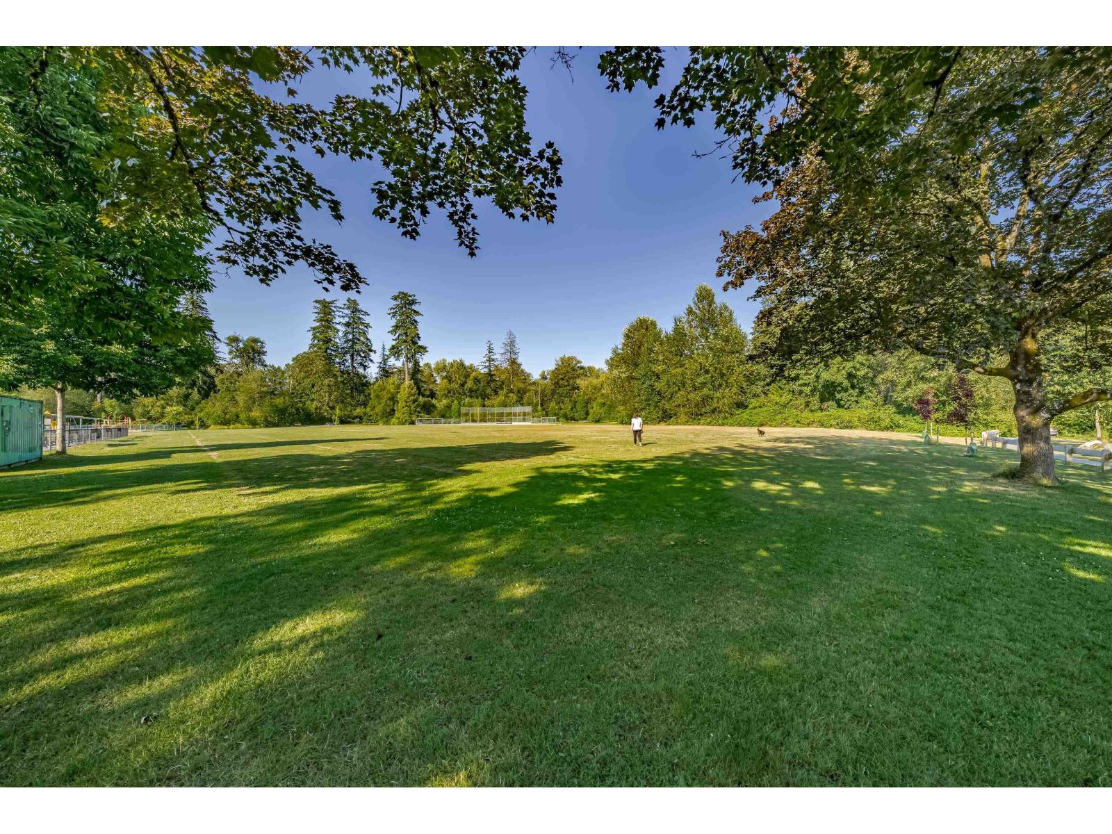 14 6945 185 Street Property Photo 30
