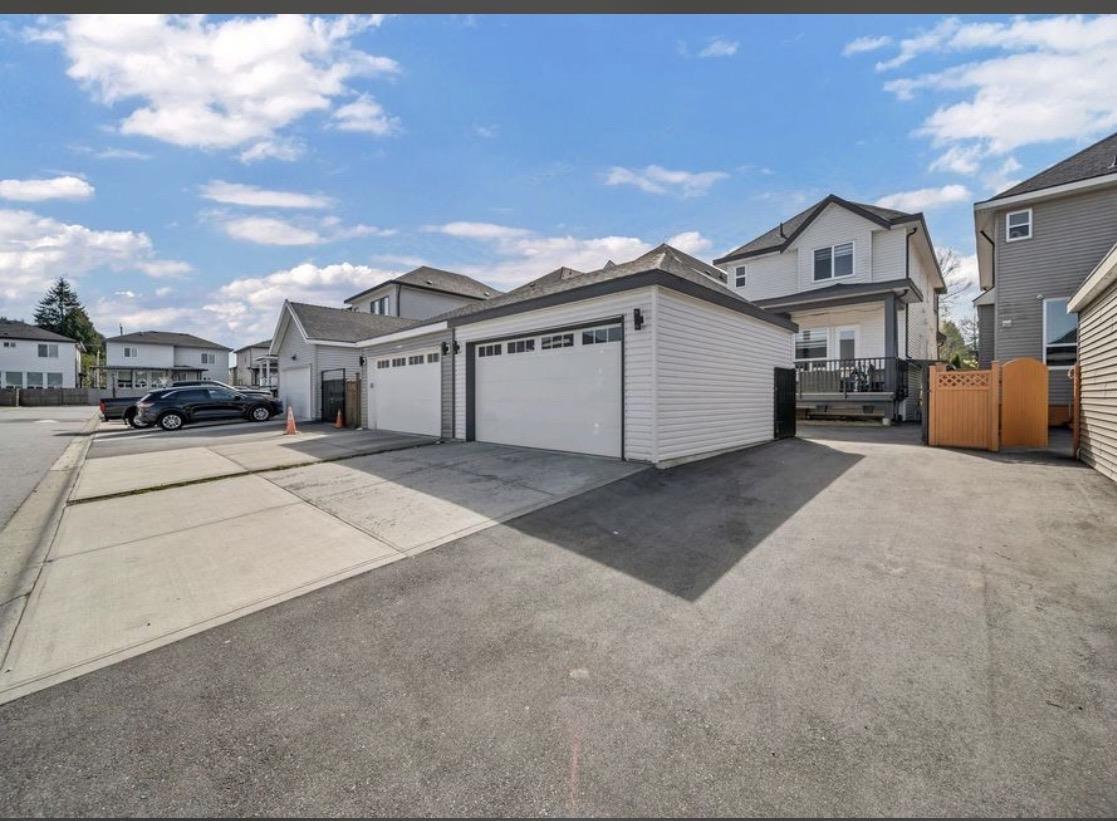 14039 59a Avenue Property Photo 10