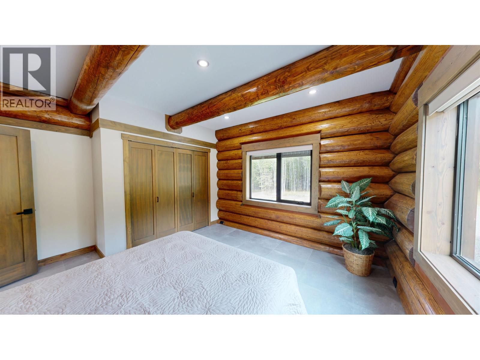 6060 Butte Road Property Photo 8