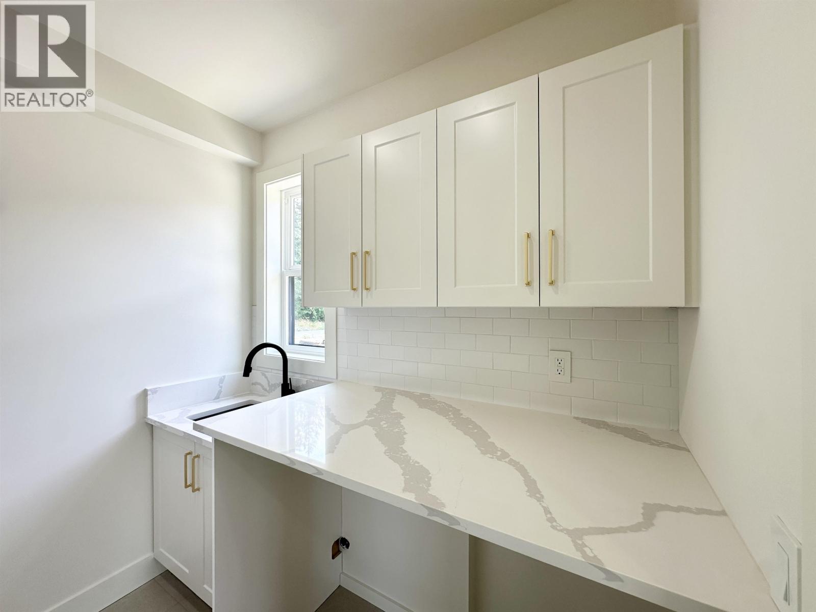 1203 Castle Road Property Photo 22