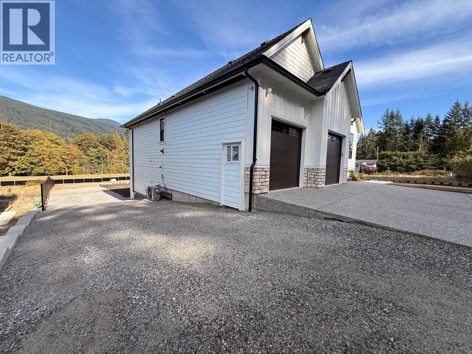 1203 Castle Road Property Photo 33