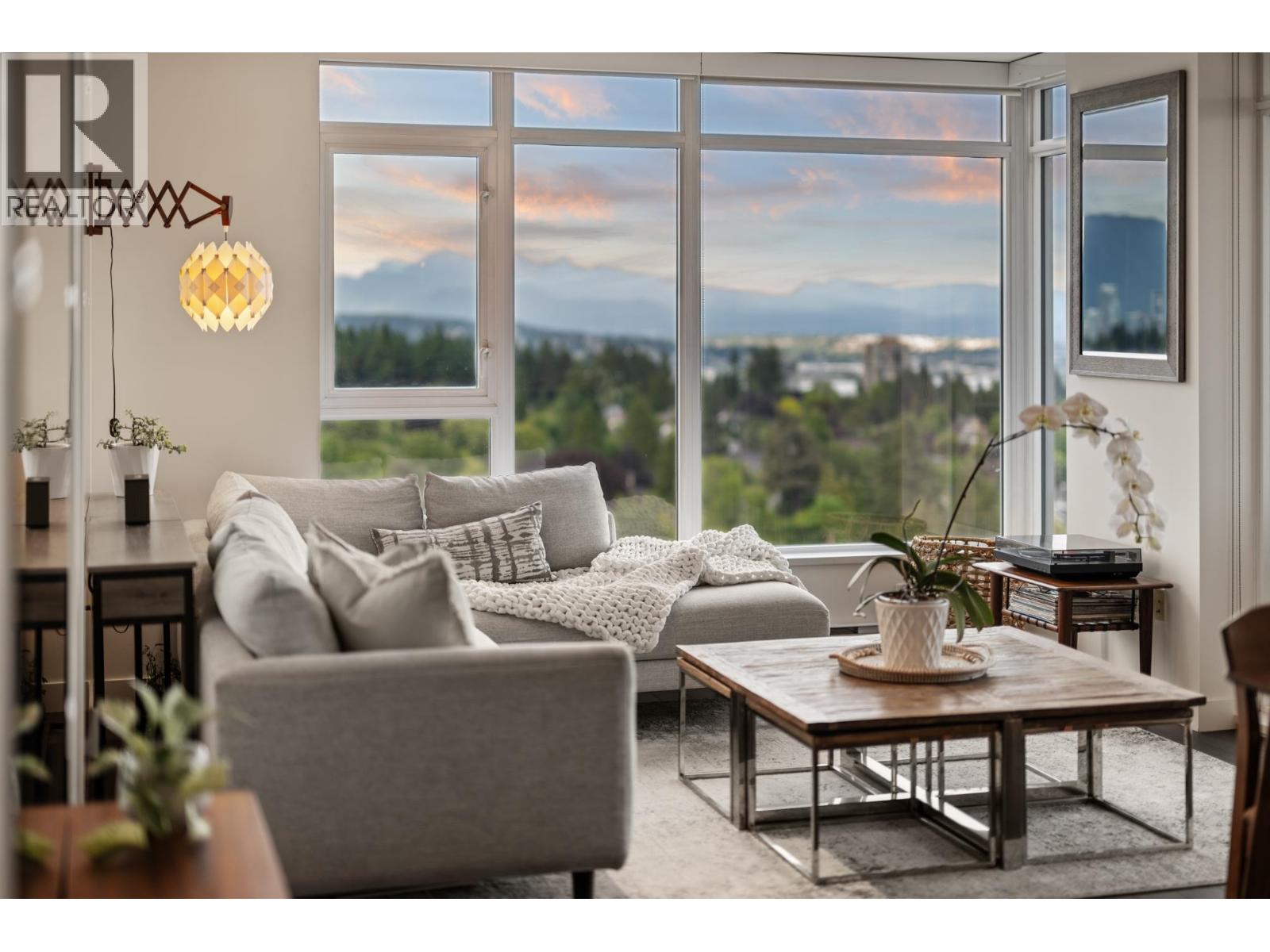2101 608 Belmont Street Property Photo 1