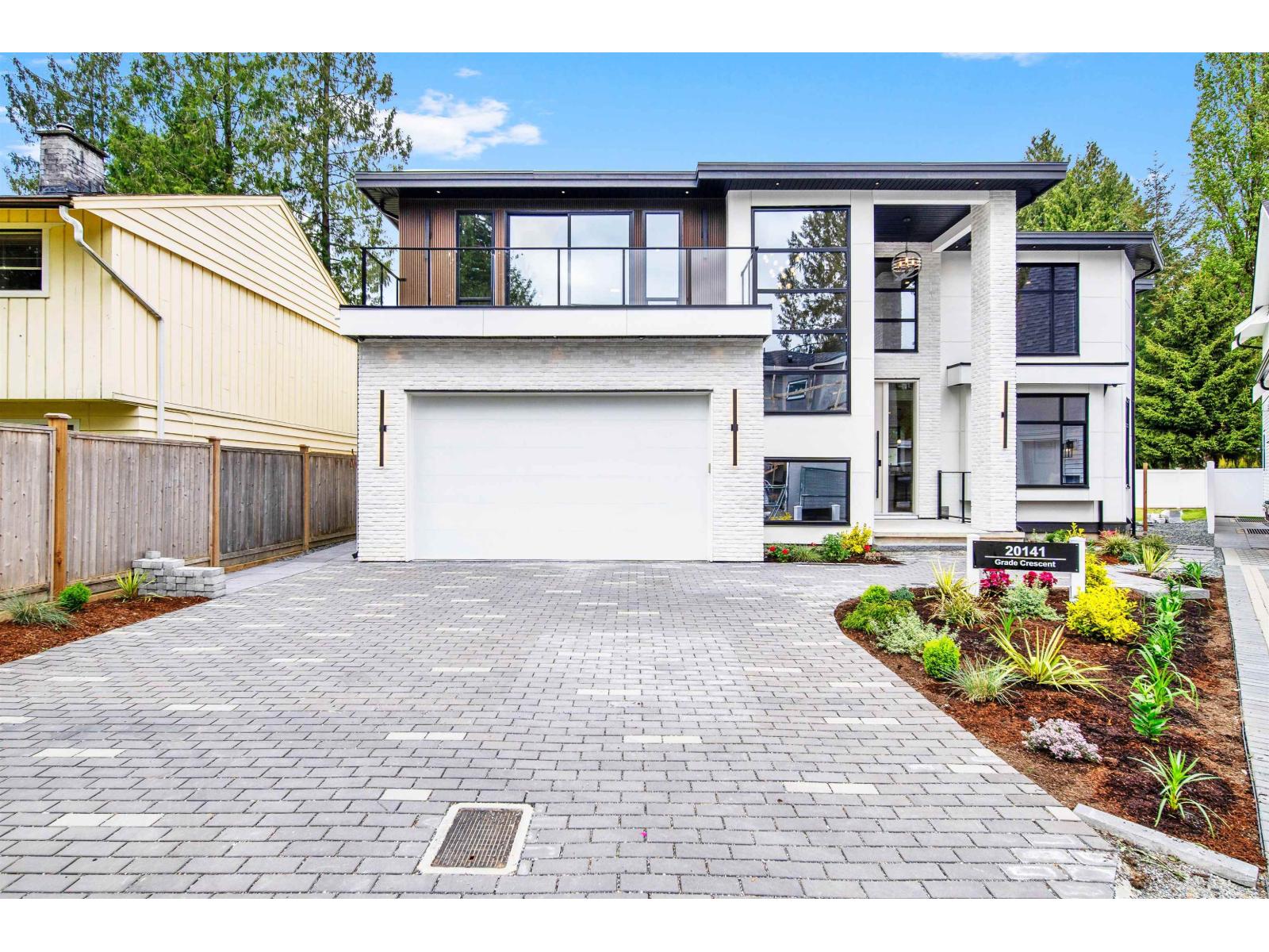 20141 Grade Crescent Property Photo 15