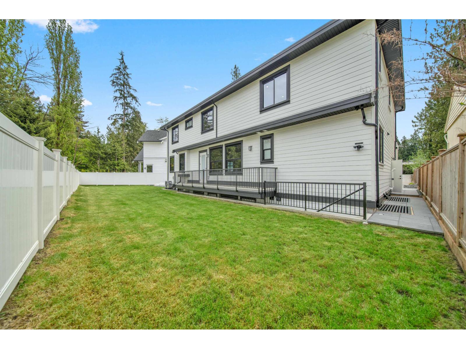 20141 Grade Crescent Property Photo 16