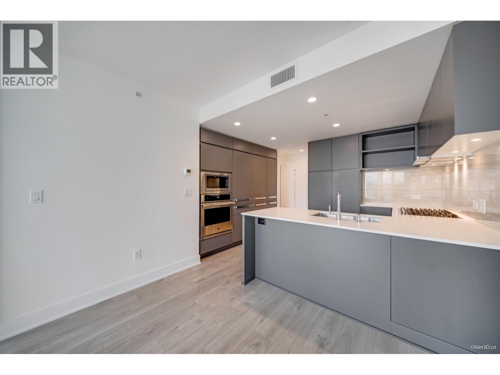 1801 450 Westview Street Property Photo 11