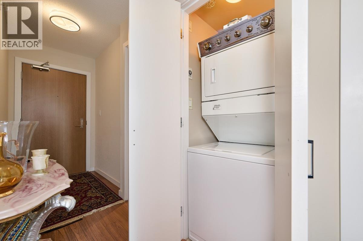 805 2232 Douglas Road Property Photo 16