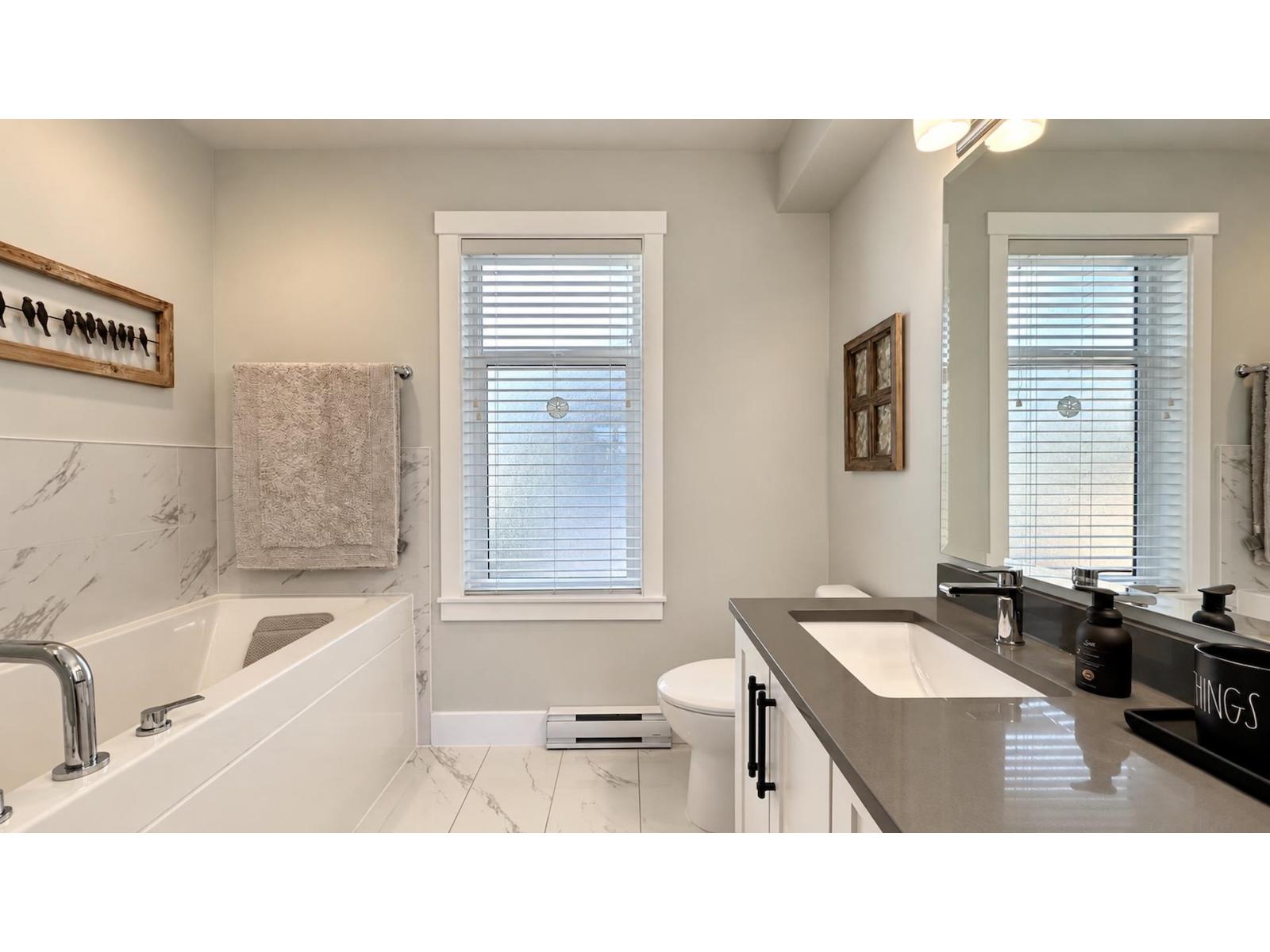 203 16528 24a Avenue Property Photo 22