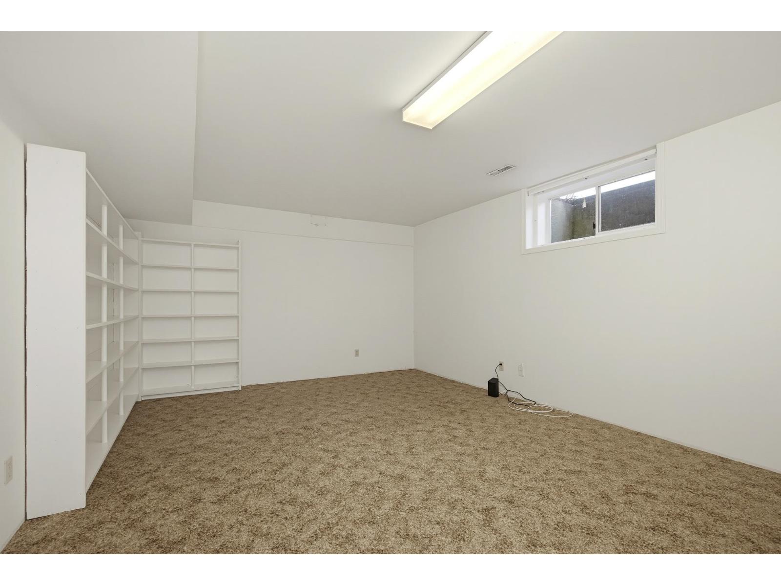 38 32659 George Ferguson Way Property Photo 28