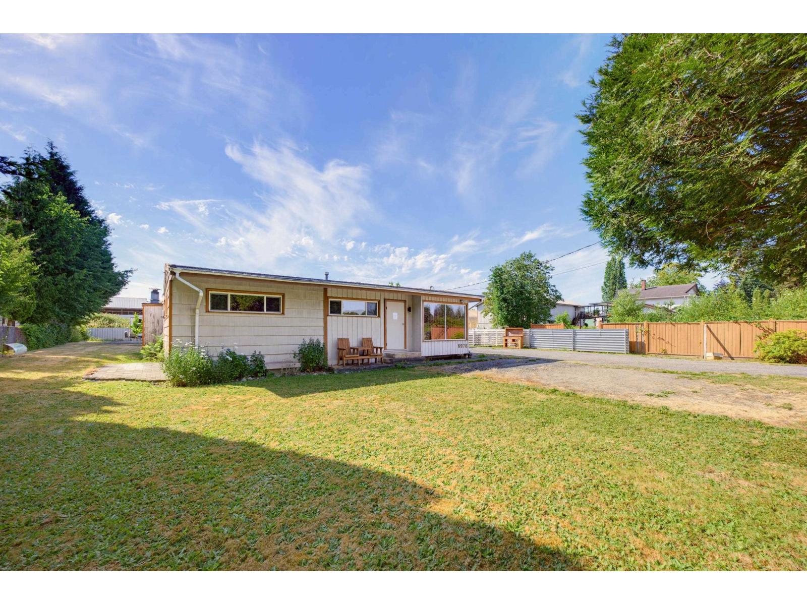 6976 Glover Road Property Photo 3