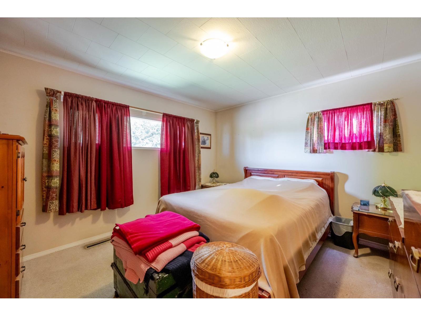 6976 Glover Road Property Photo 13