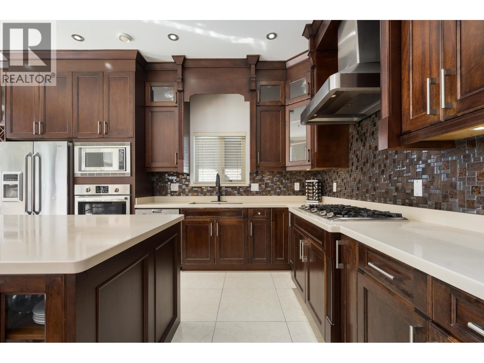 6387 Prince Albert Street Property Photo 13