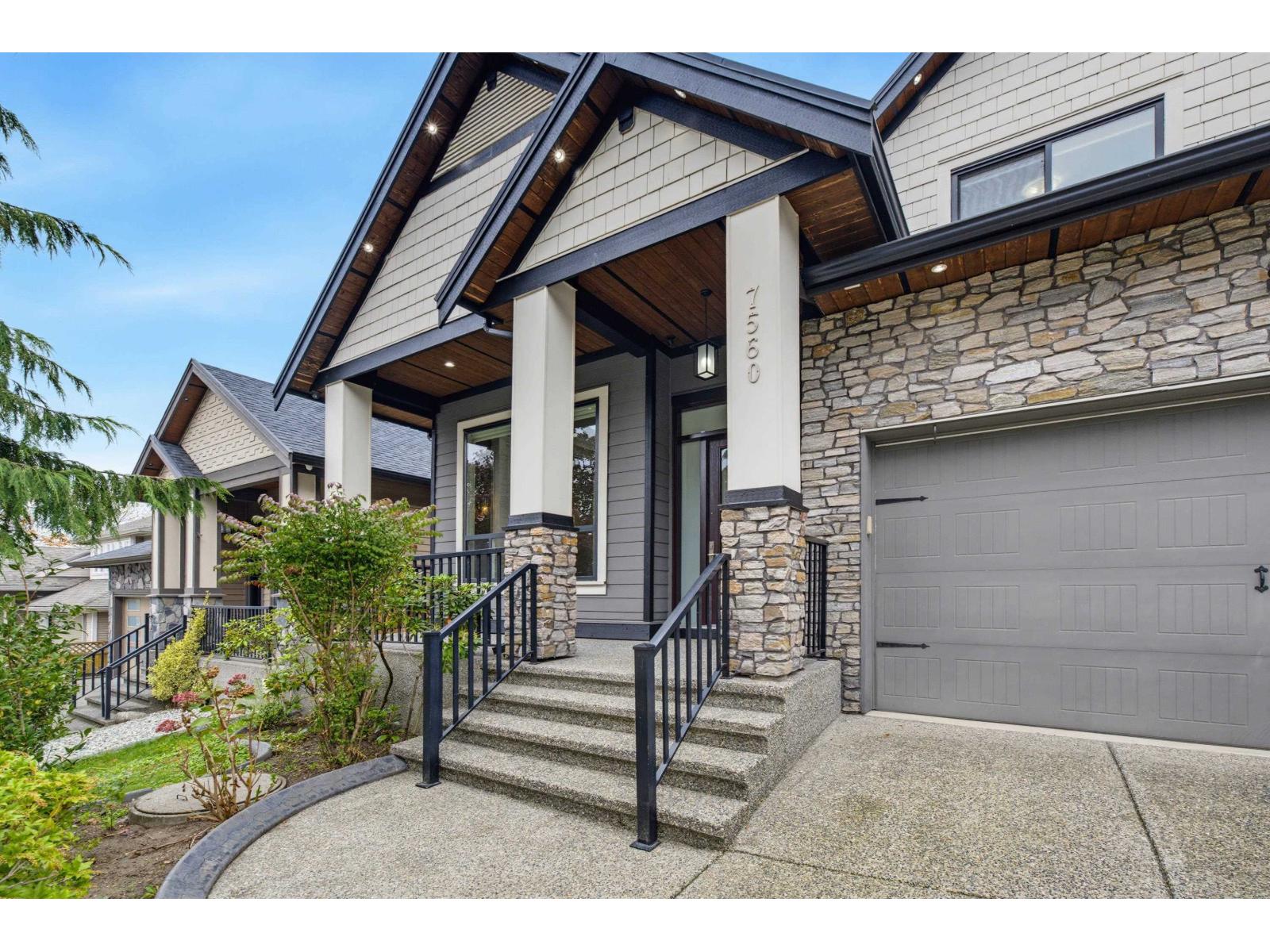 7560 146 Street Property Photo 4