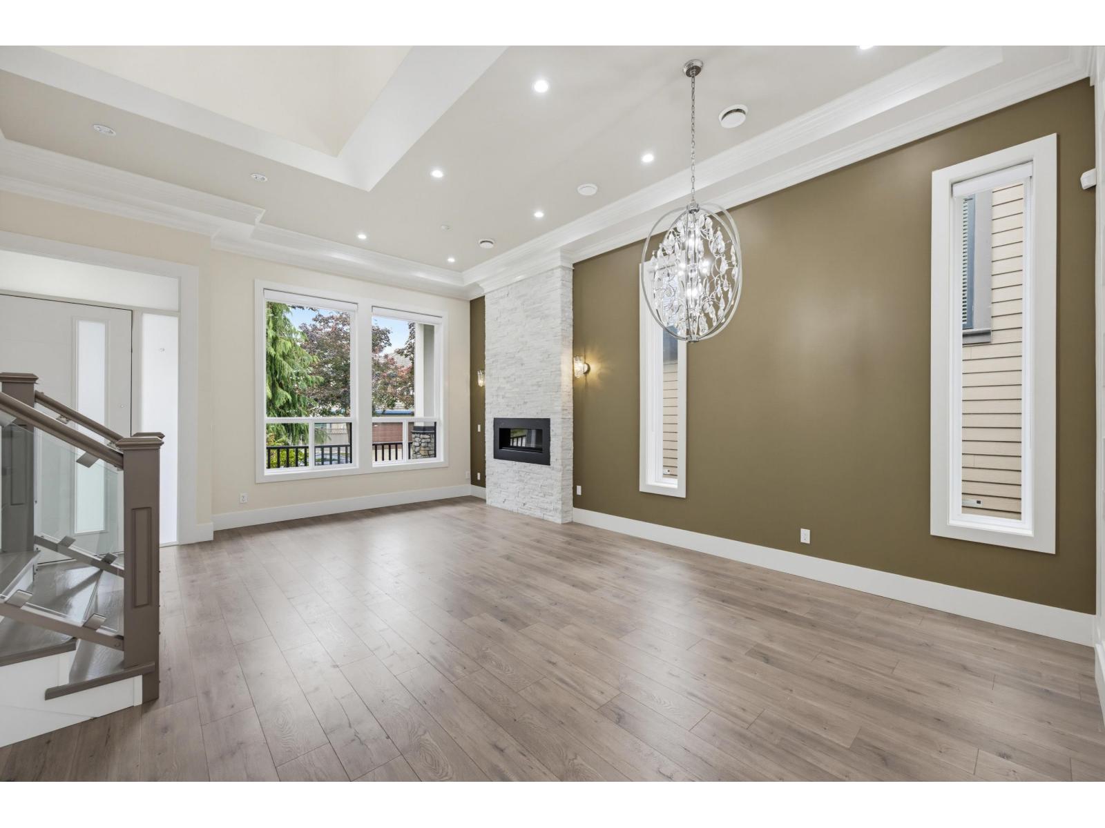 7560 146 Street Property Photo 12