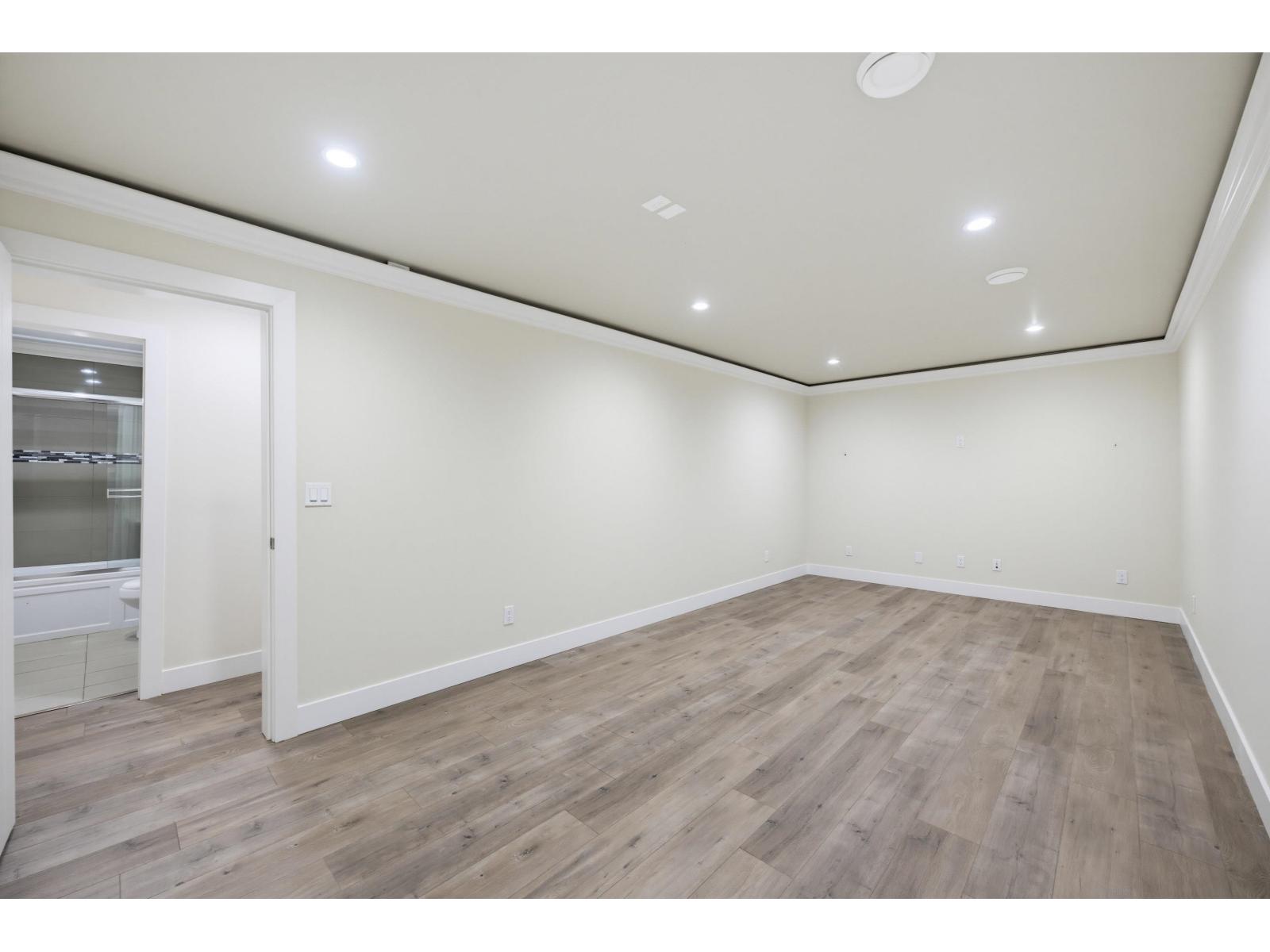7560 146 Street Property Photo 35