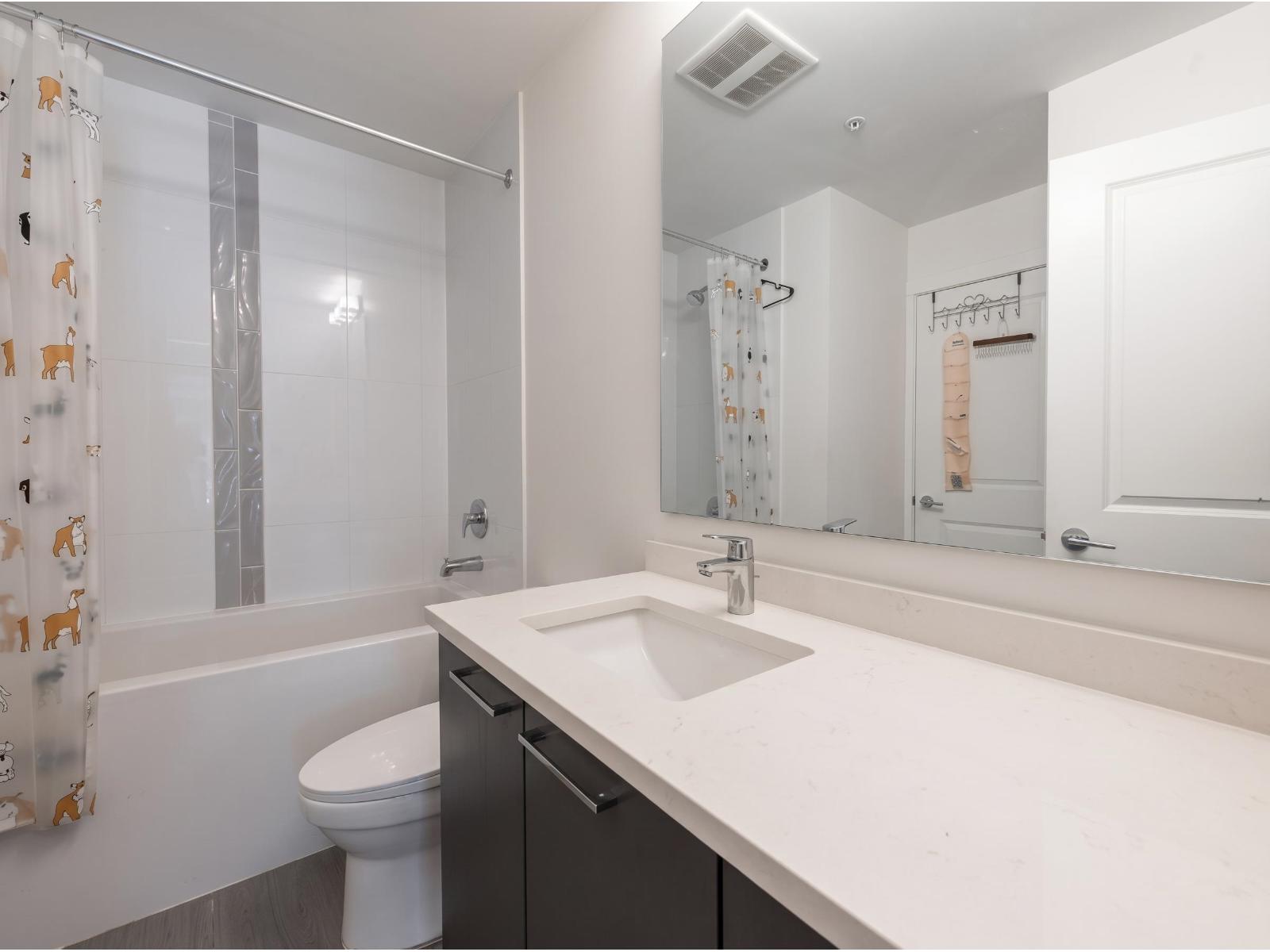 B324 20834 80 Avenue Property Photo 8