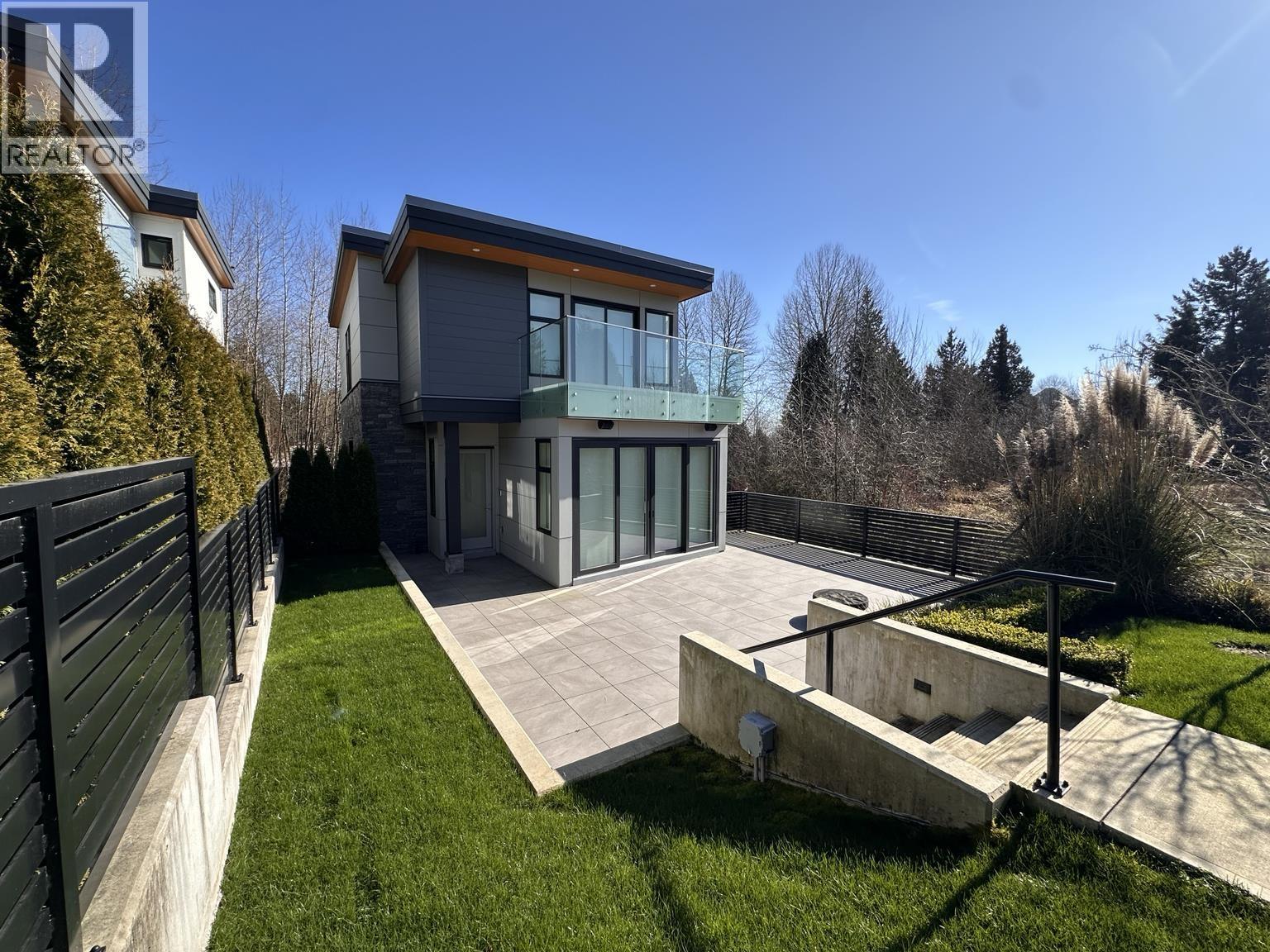592 Arthur Erickson Place Property Photo 2