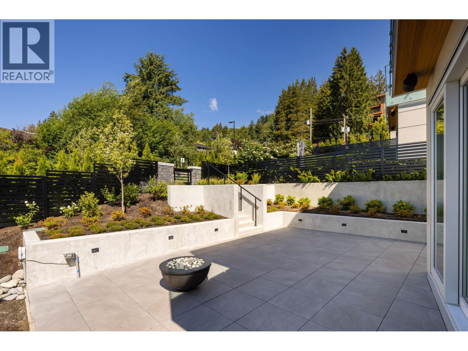 592 Arthur Erickson Place Property Photo 33