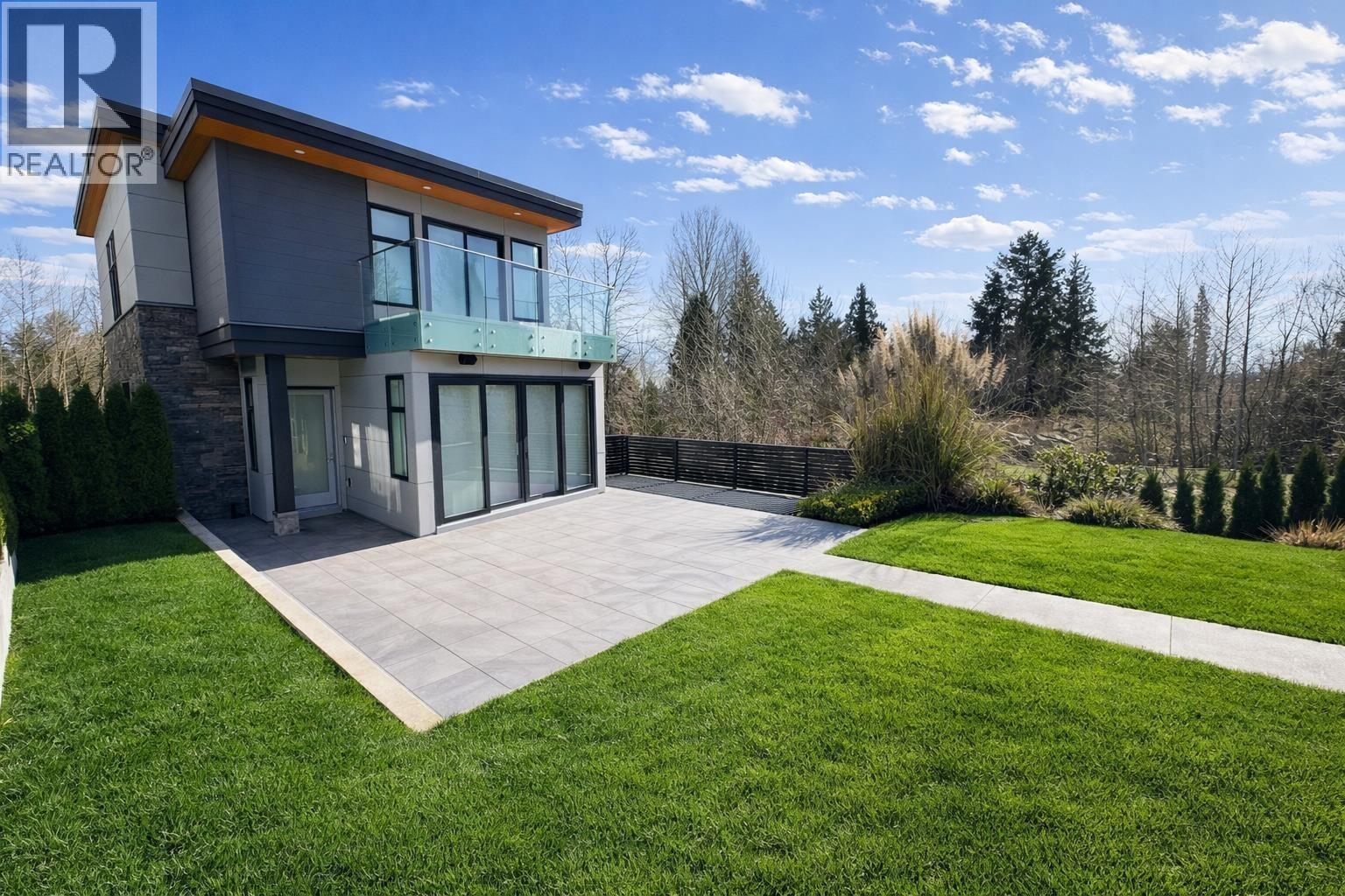 598 Arthur Erickson Place Property Photo 3