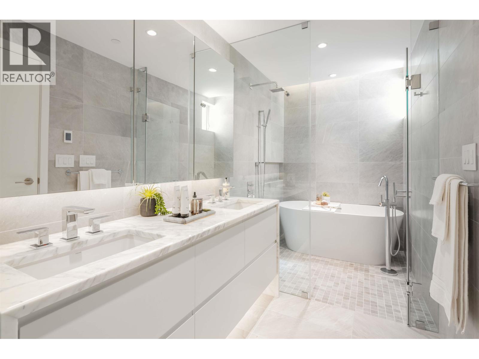 598 Arthur Erickson Place Property Photo 13