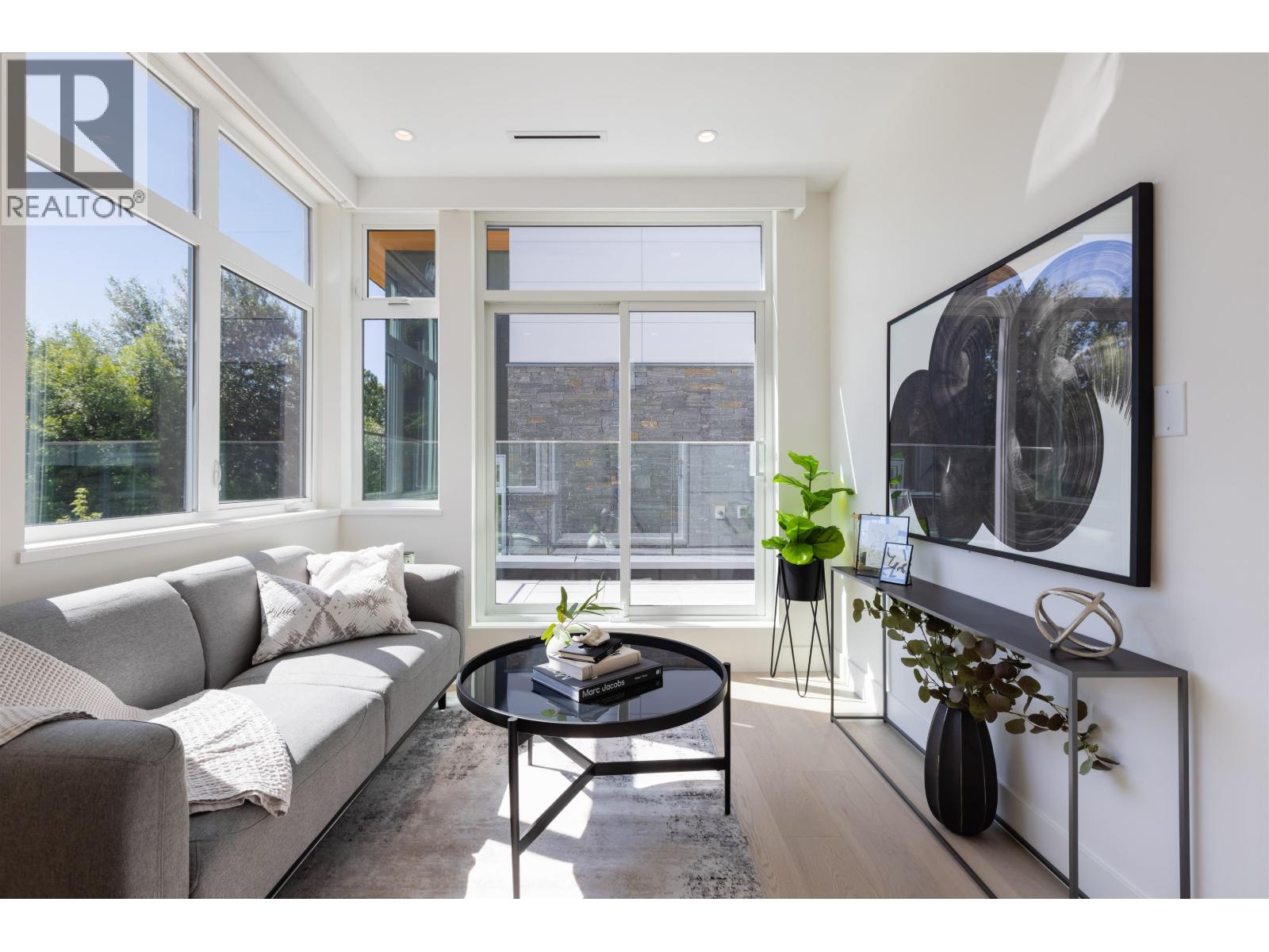598 Arthur Erickson Place Property Photo 19
