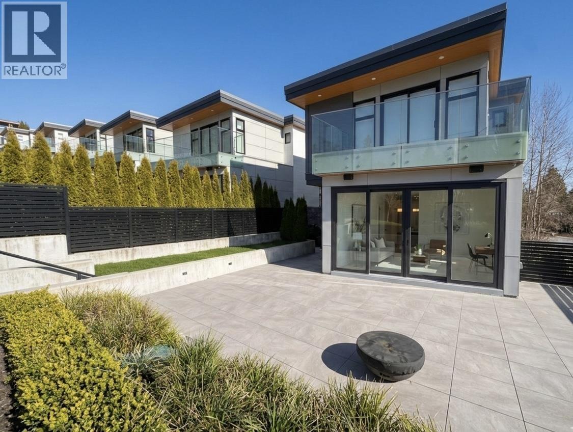 598 Arthur Erickson Place Property Photo 27