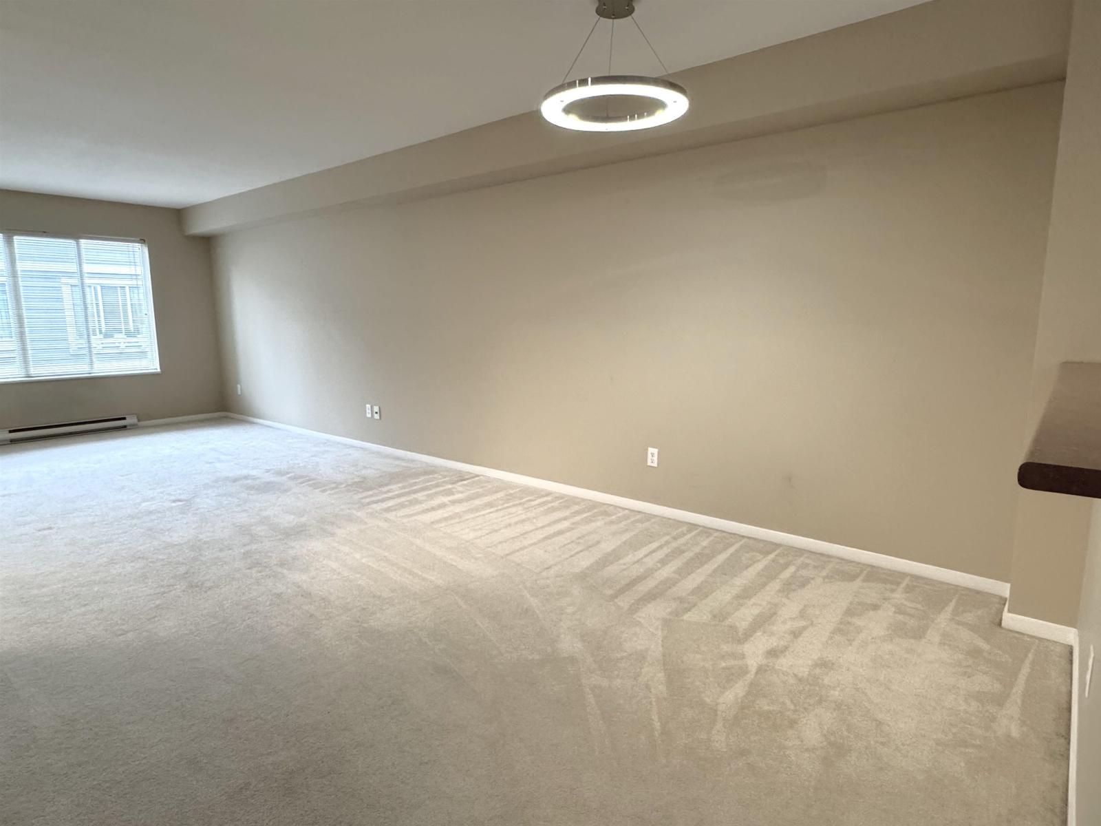 49 15155 62a Avenue Property Photo 4