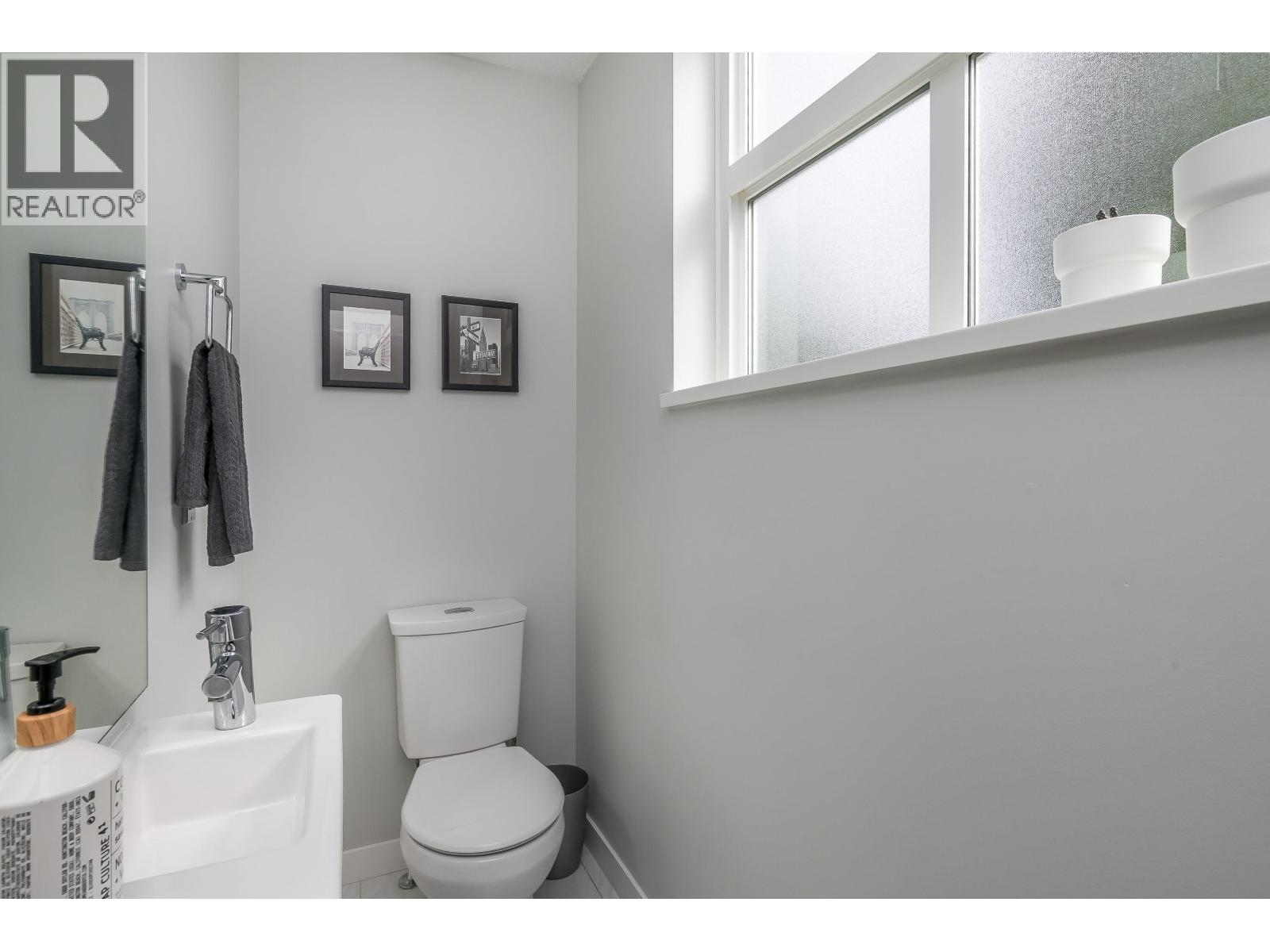 602 11295 Pazarena Place Property Photo 18
