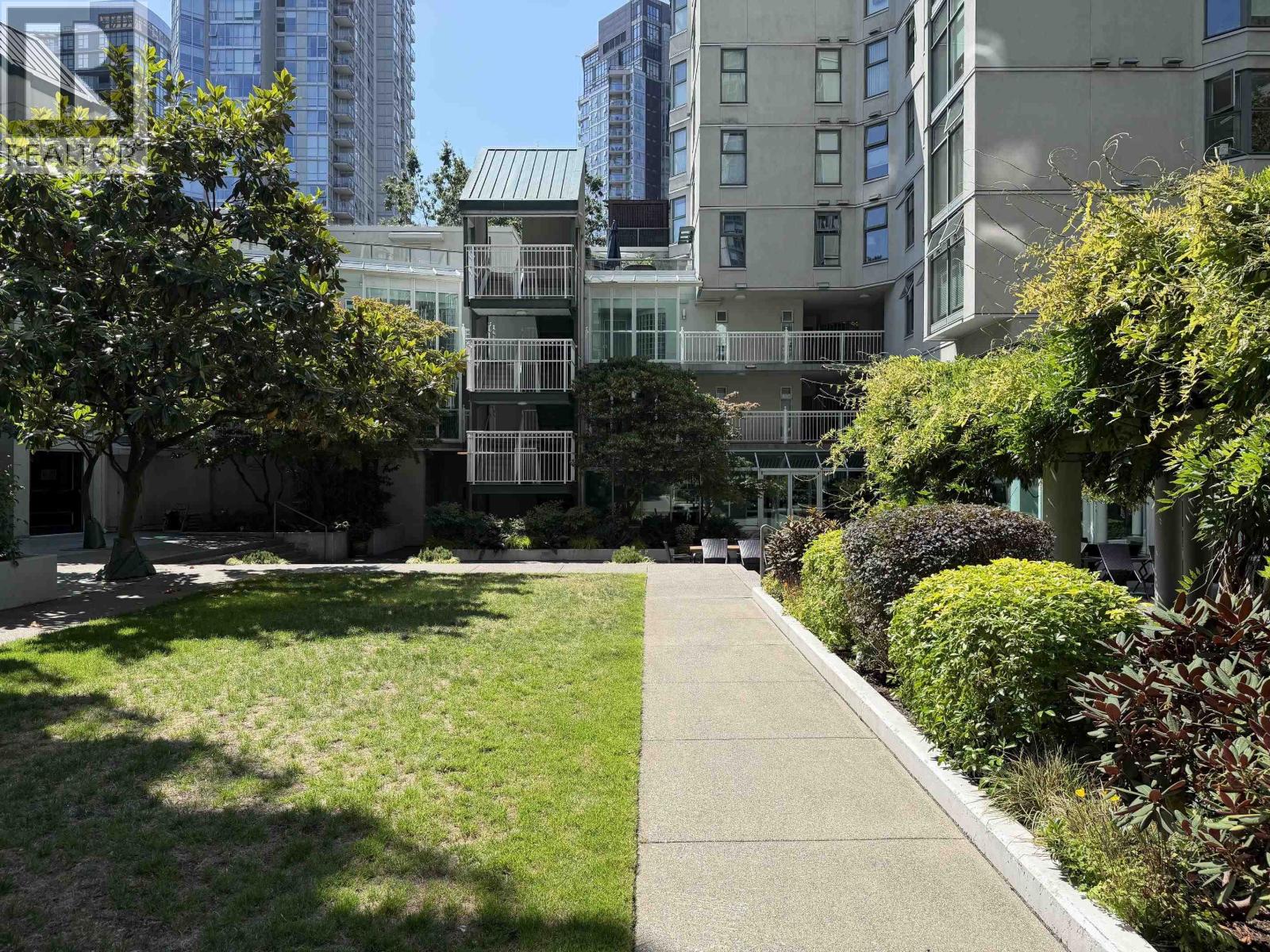 B901 1331 Homer Street Property Photo 19
