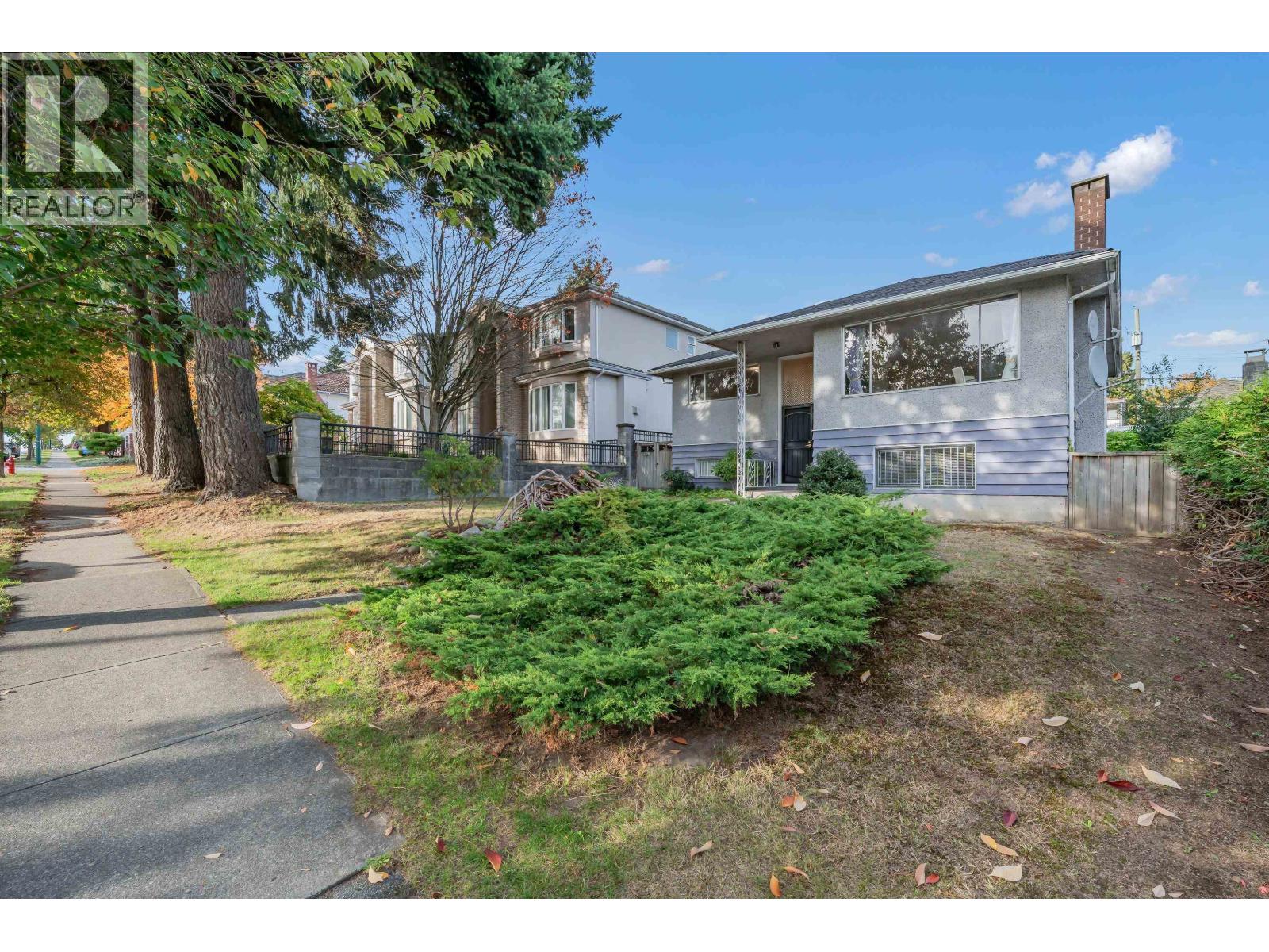 3631 Wellington Avenue Property Photo 3