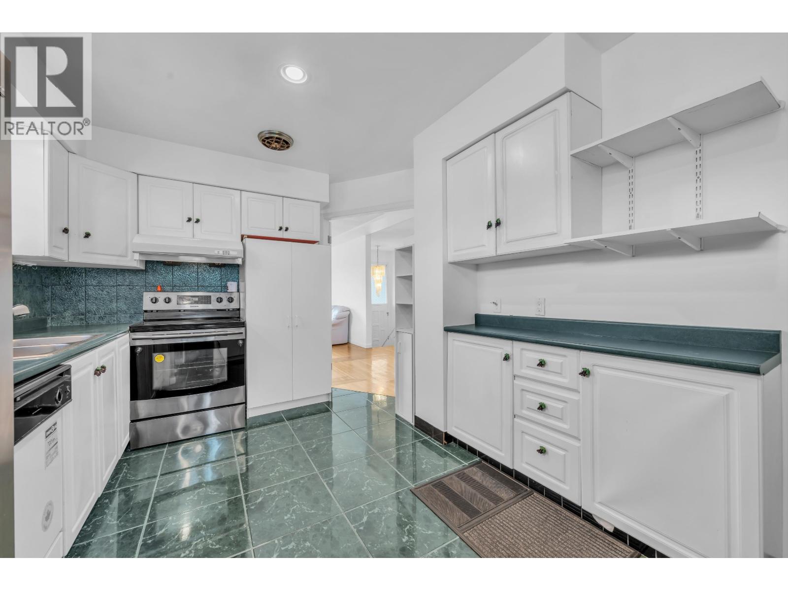 3631 Wellington Avenue Property Photo 17