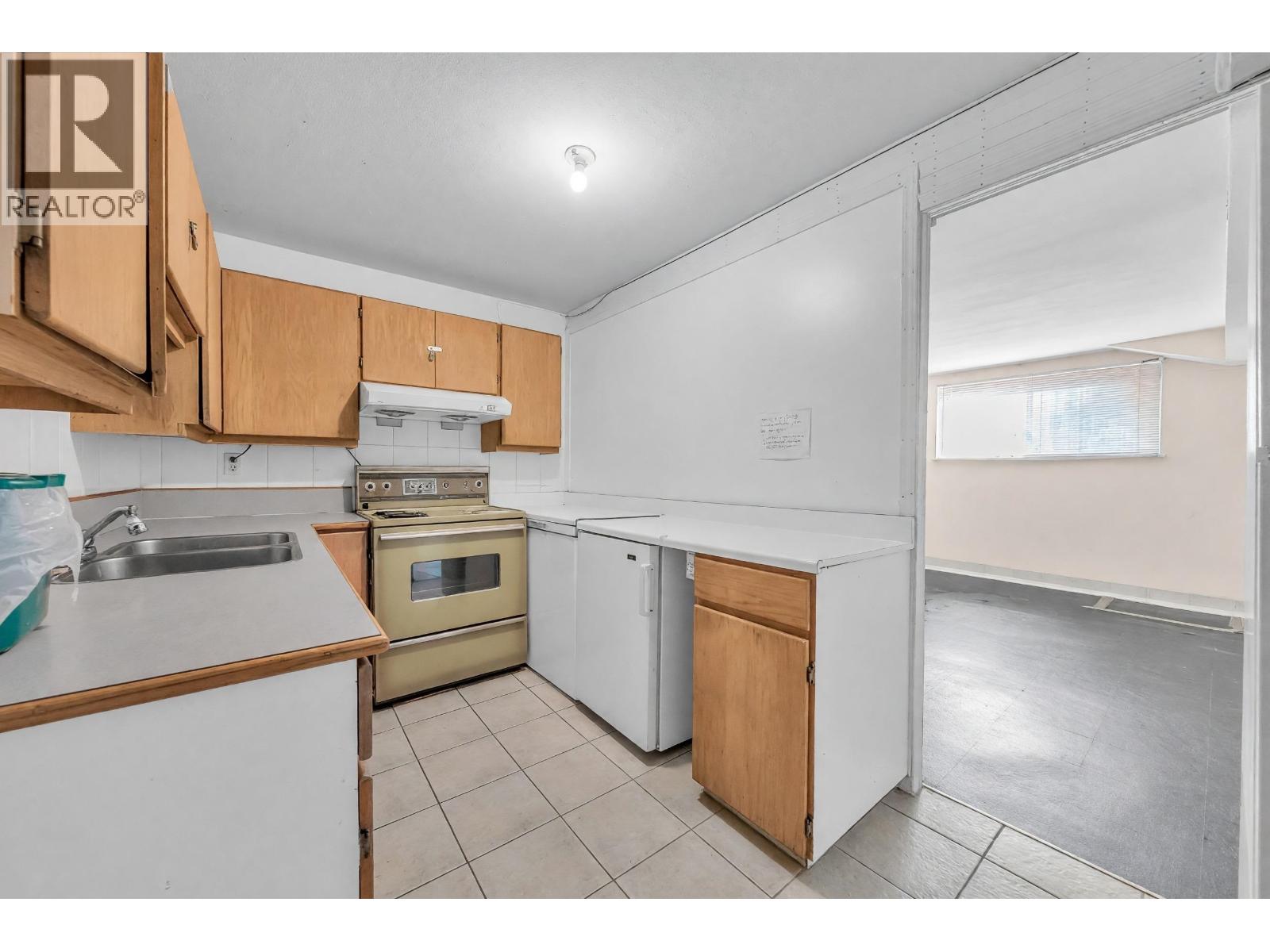 3631 Wellington Avenue Property Photo 32