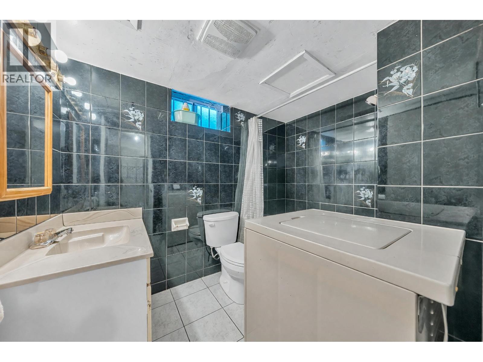3631 Wellington Avenue Property Photo 35