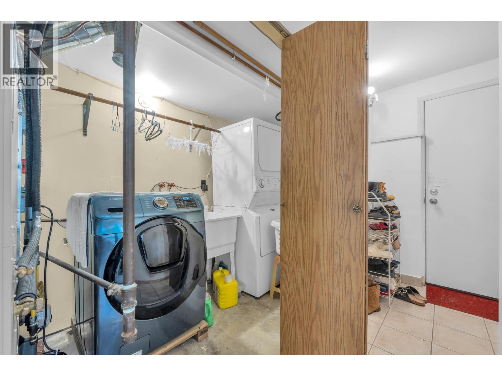 3631 Wellington Avenue Property Photo 36