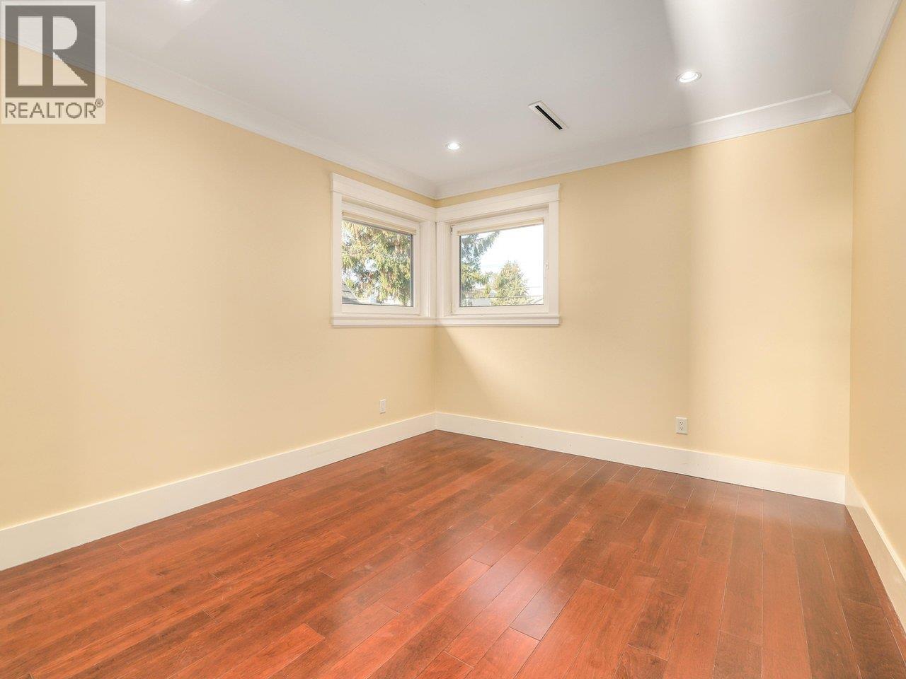 6296 Aubrey Street Property Photo 19