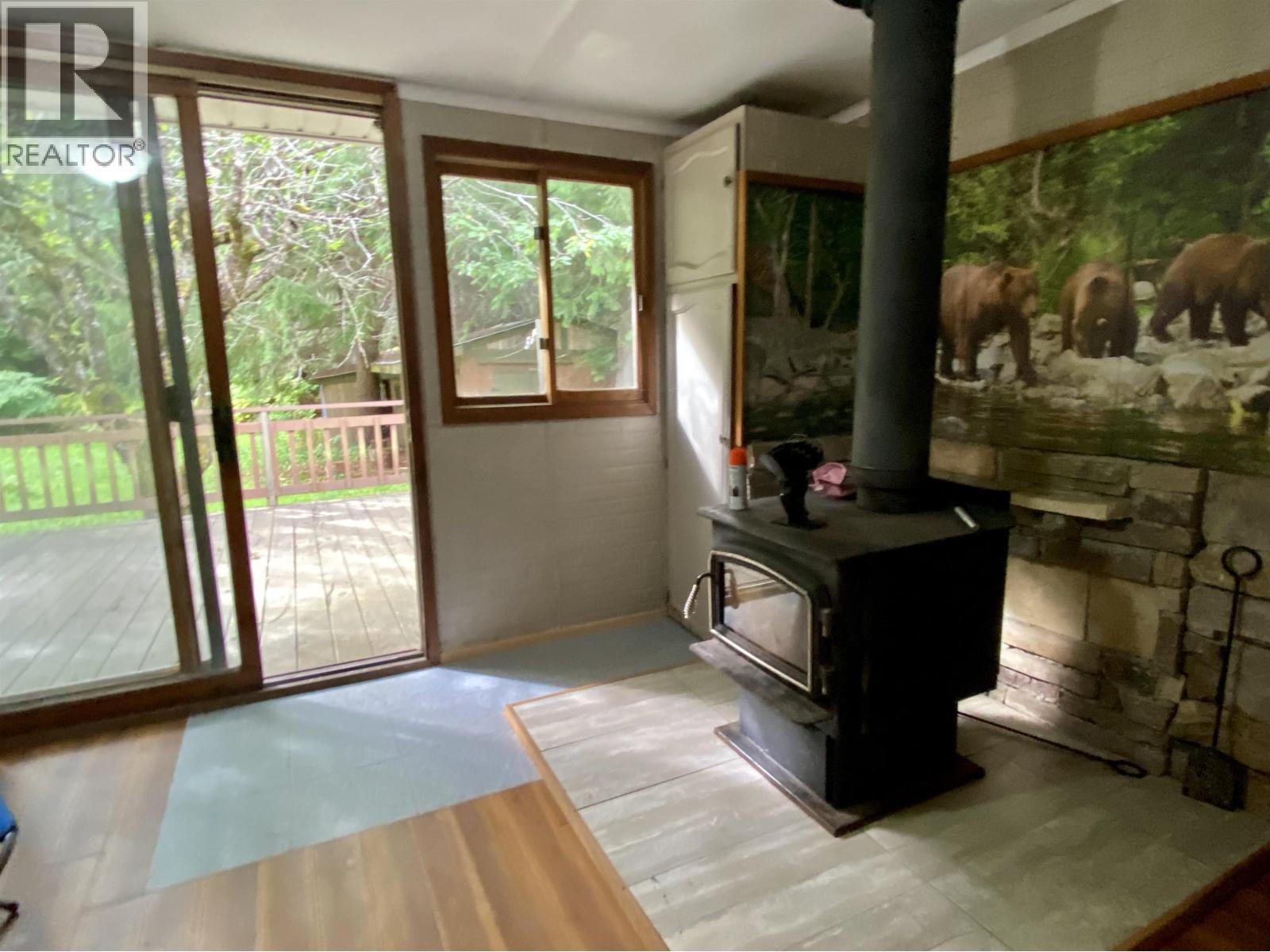 3927 Crescentview Avenue Property Photo 15
